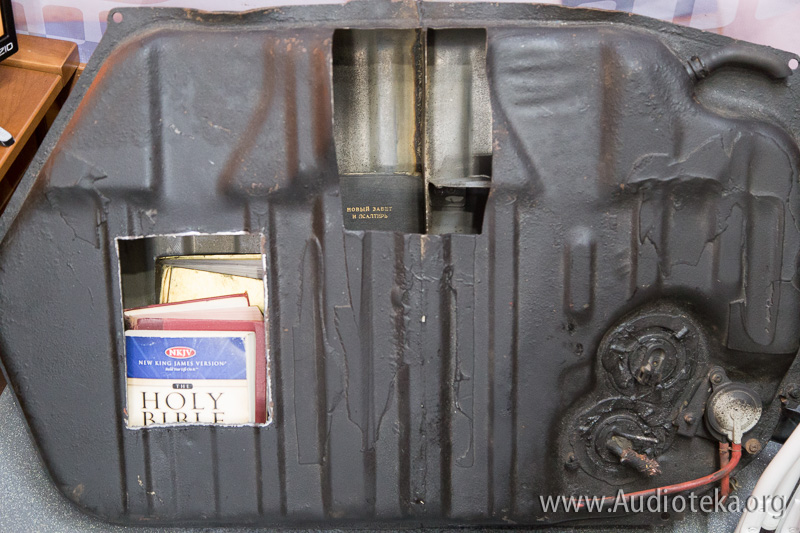 Bible-Truck-44
