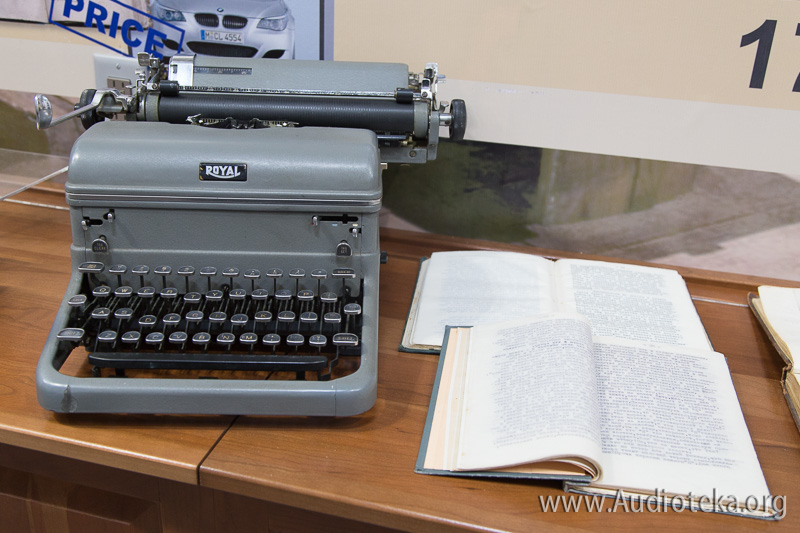 Bible-Truck-51